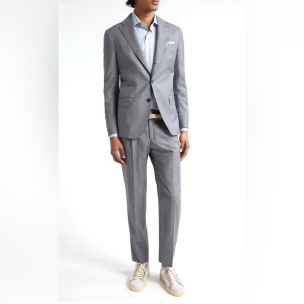 Eleventy single breasted wool Classic light Gray two piece Suit size 52/XL